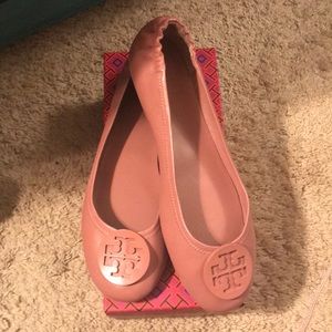 NWOT. Tory Burch Minnie Flats size 11❤️